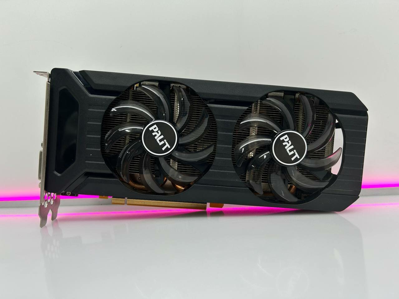 Видеокарта 8.0 Гб Palit GeForce GTX 1070 Dual