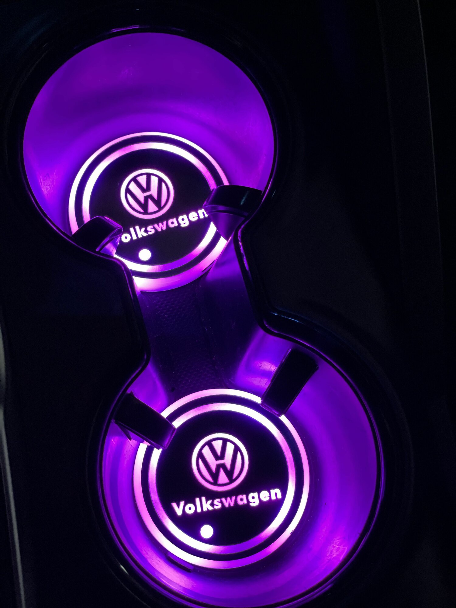 Подсветка подстаканников с логотипом Volkswagen светодиодная Фольксваген 2шт