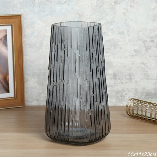 Ваза для цветов стеклянная 23 х 11 см серая 740₽