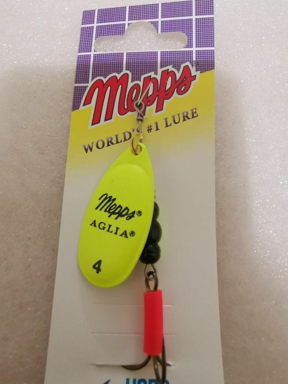 Блесна Mepps Aglia Fluo CHARTREUSE #4 (9г)