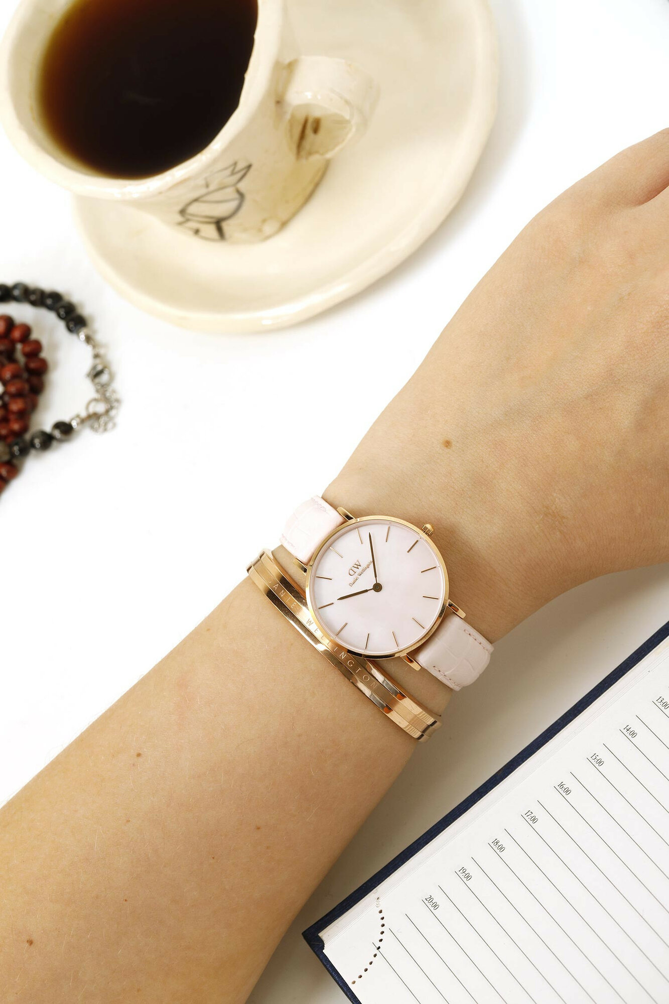 Наручные часы Daniel Wellington, золотой — фото 1