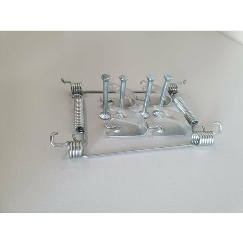 Ремкомплект задних колодок Ford Fiesta IV, V 96-, Fusion 02-