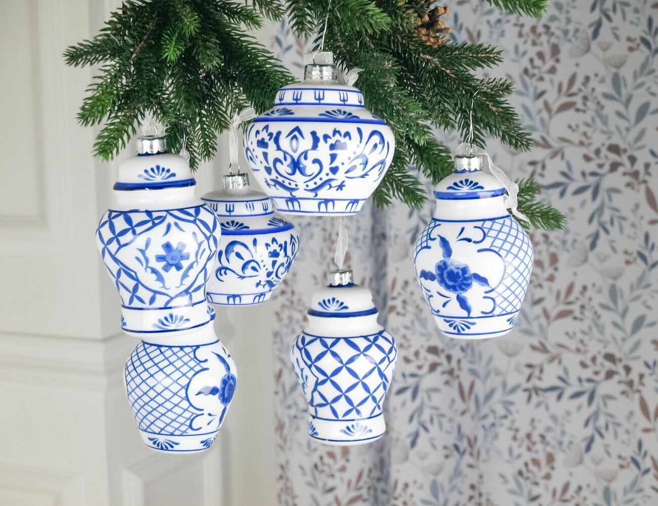 Набор елочных украшений делфт блау стекло 12 см 6 шт EDG 684564-83-набор
