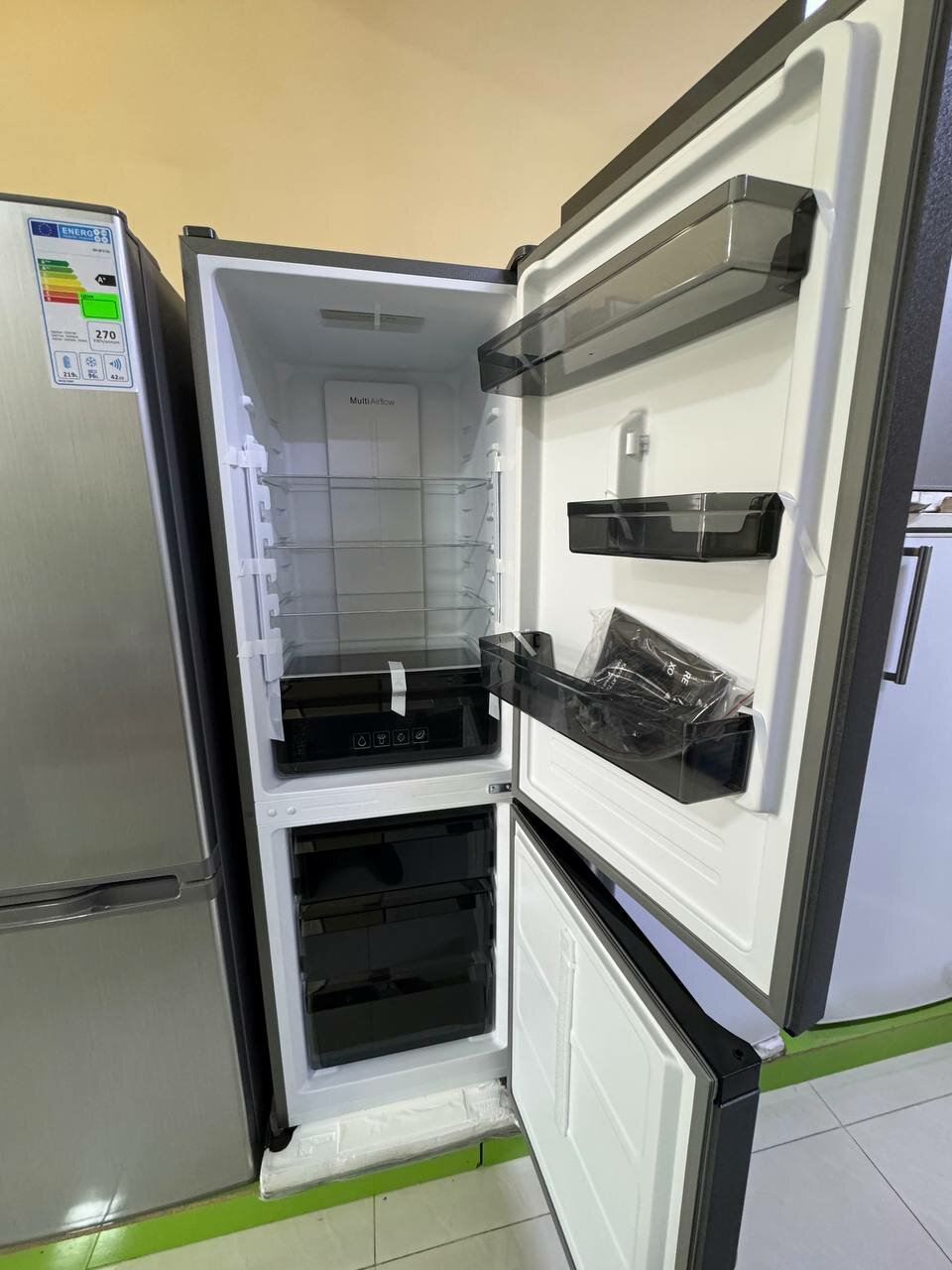 Холодильник Ziffler FRF-290BFDG — фото 1