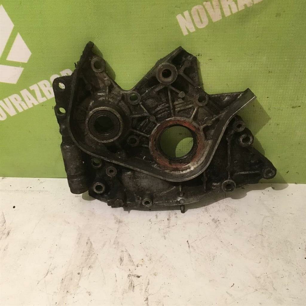 Крышка двигателя передняя Toyota Carina E 1992-1997