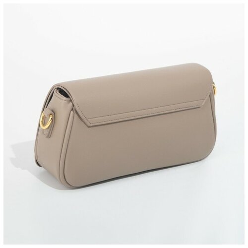 фото Сумка-мессенджер на клапане, длинный ремень, цвет коричневый нет бренда