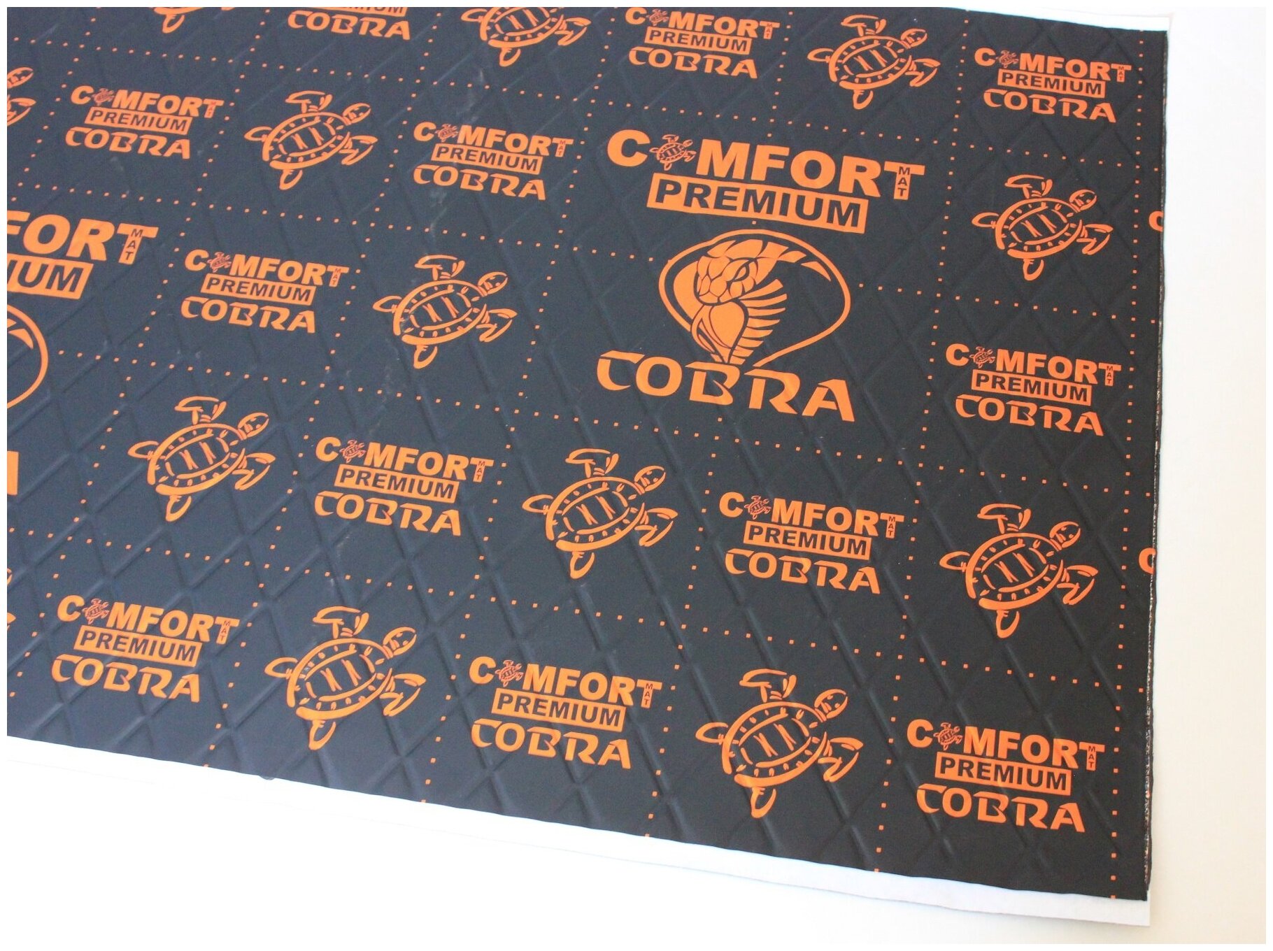 Вибродемпфирующий материал Comfortmat Dark Cobra (70х50см) - 10 листов