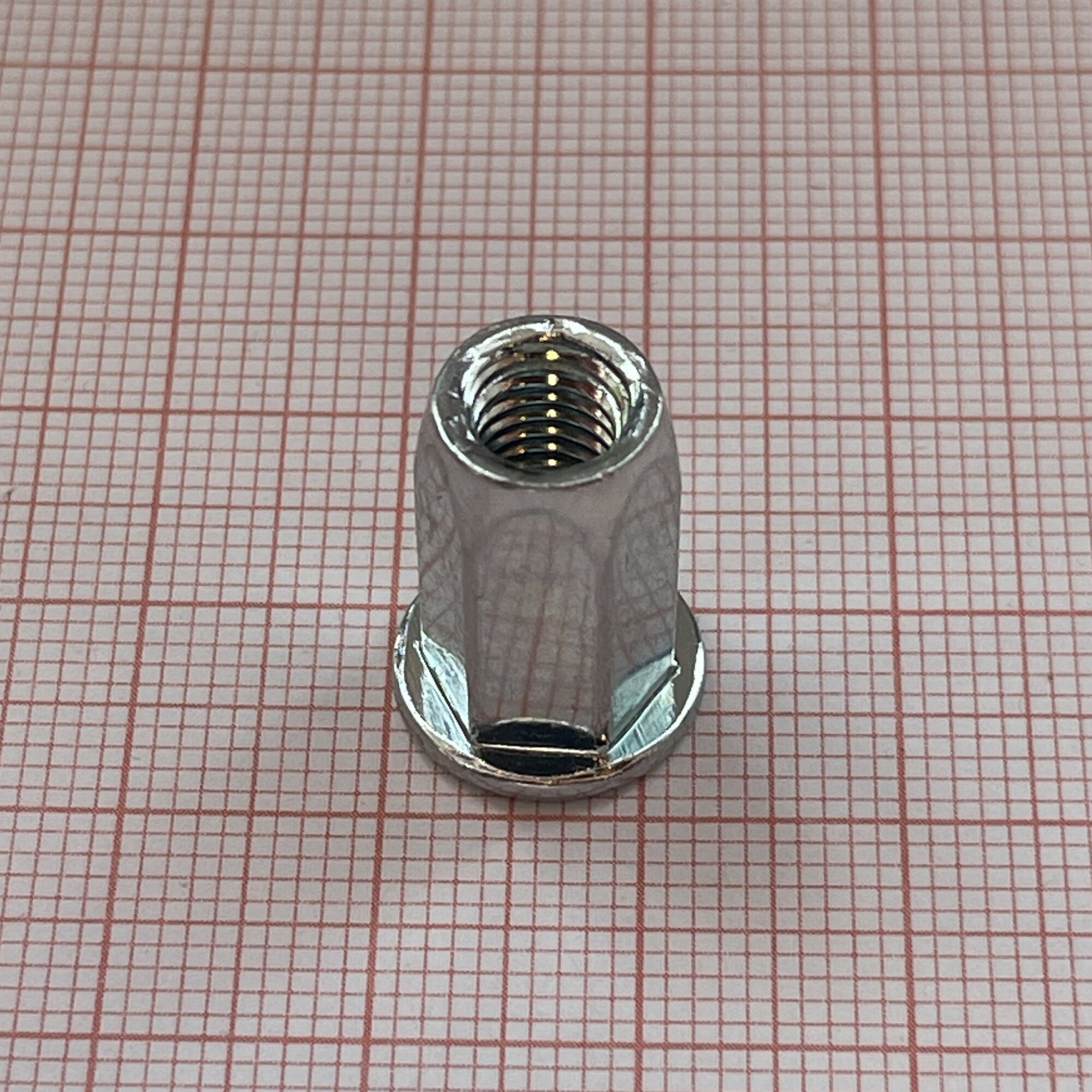 Изображение Гайка-заклепка вытяжная, шестигранная М6 s9 L17 - 10 шт.
