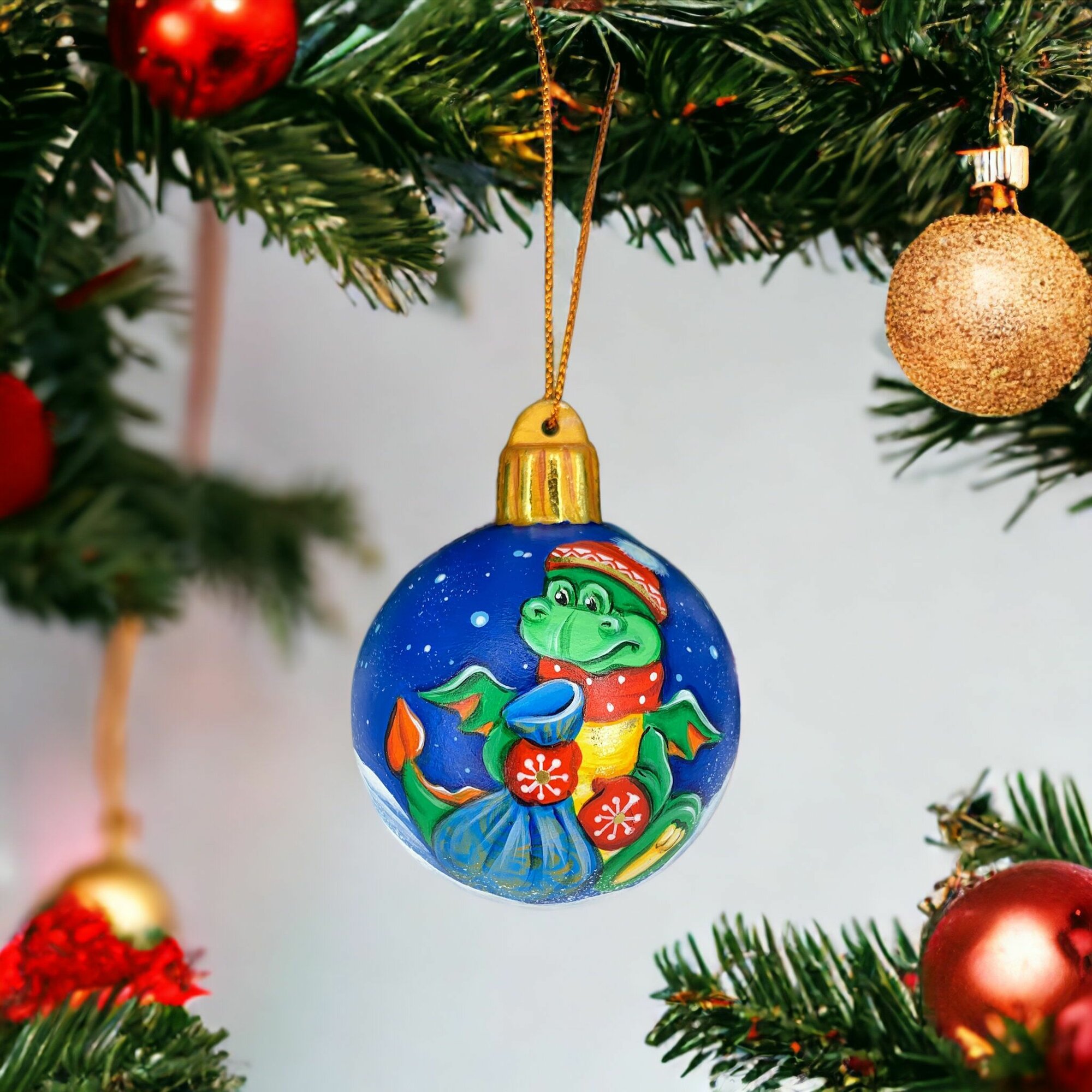 Ёлочная игрушка "Дракон" символ 2024 года шар D 55 см фарфор ручная работа