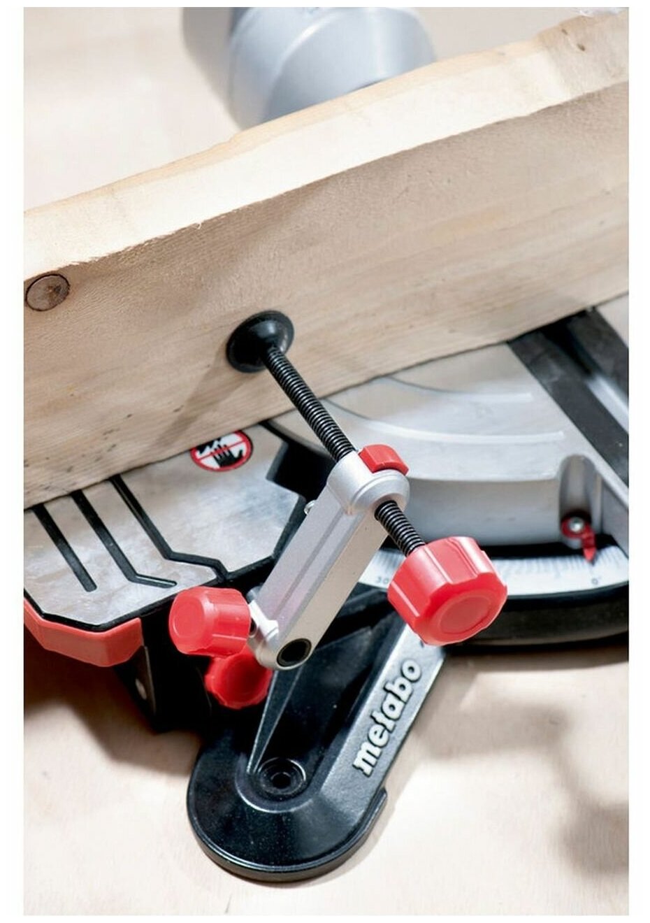 Аккумуляторные Торцовочные Пилы Торцовочная пила METABO KGS 216 M SET [690827000]