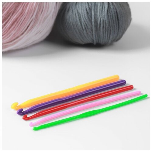 Набор крючков для вязания, d = 3-7 мм, 5 шт , цвет разноцветный (1шт.)