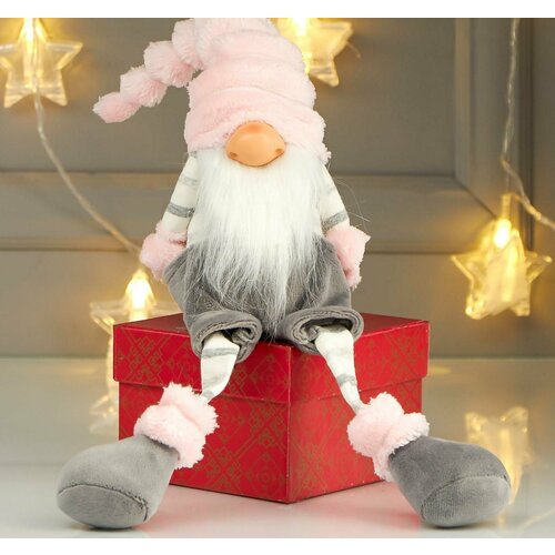 Кукла интерьерная Дедушка в сером комбинезоне и розовом колпаке 39х17х11 см