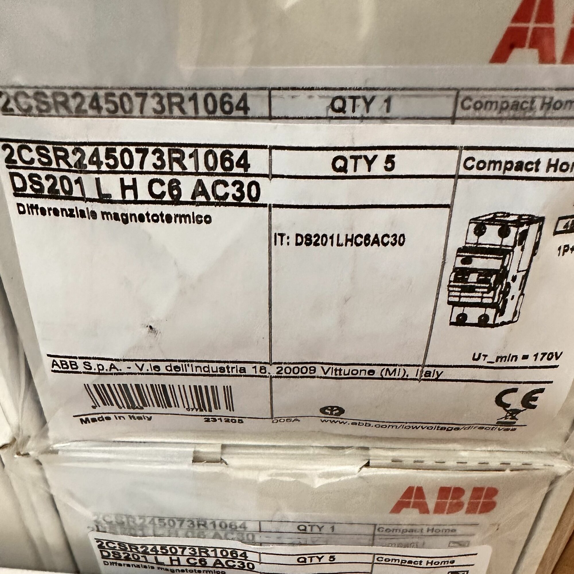 DS201 L H C6 AC30 дифференциальный автомат тип АC 4,5 кА 2CSR245073R1064 ABB