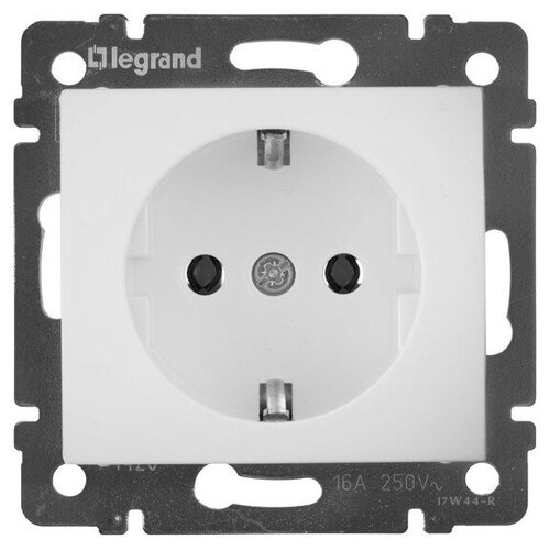 Розетка 1 пост LEGRAND Valena с/з б/ш белый