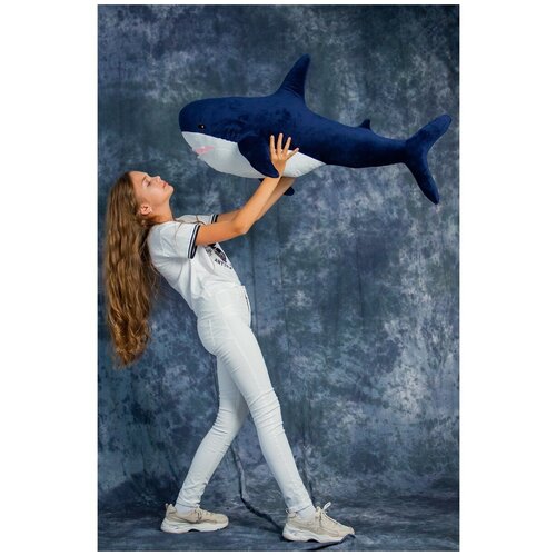 Мягкая игрушка Белайтойс Акула Спайк цв.темно-синий 100 см.