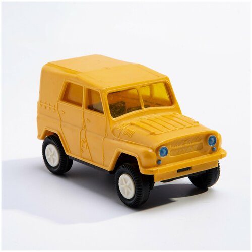 Машинка игрушечная УАЗ-469 жёлтого цвета, пластмасса, металл, СССР, 1970-1990 гг.