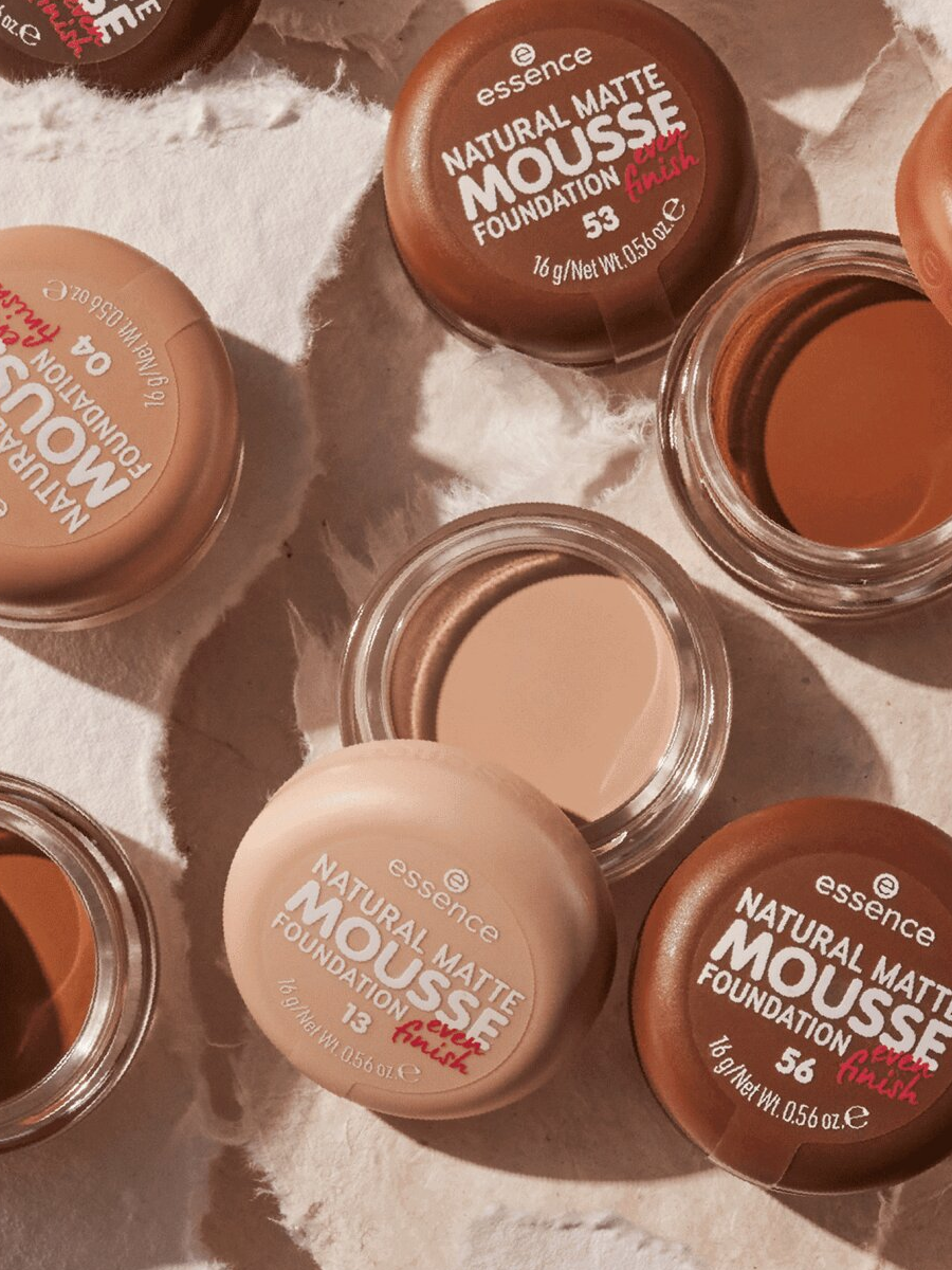 Тональная основа мусс essence NATURAL MATTE MOUSSE FOUNDATION 13 — фото 1