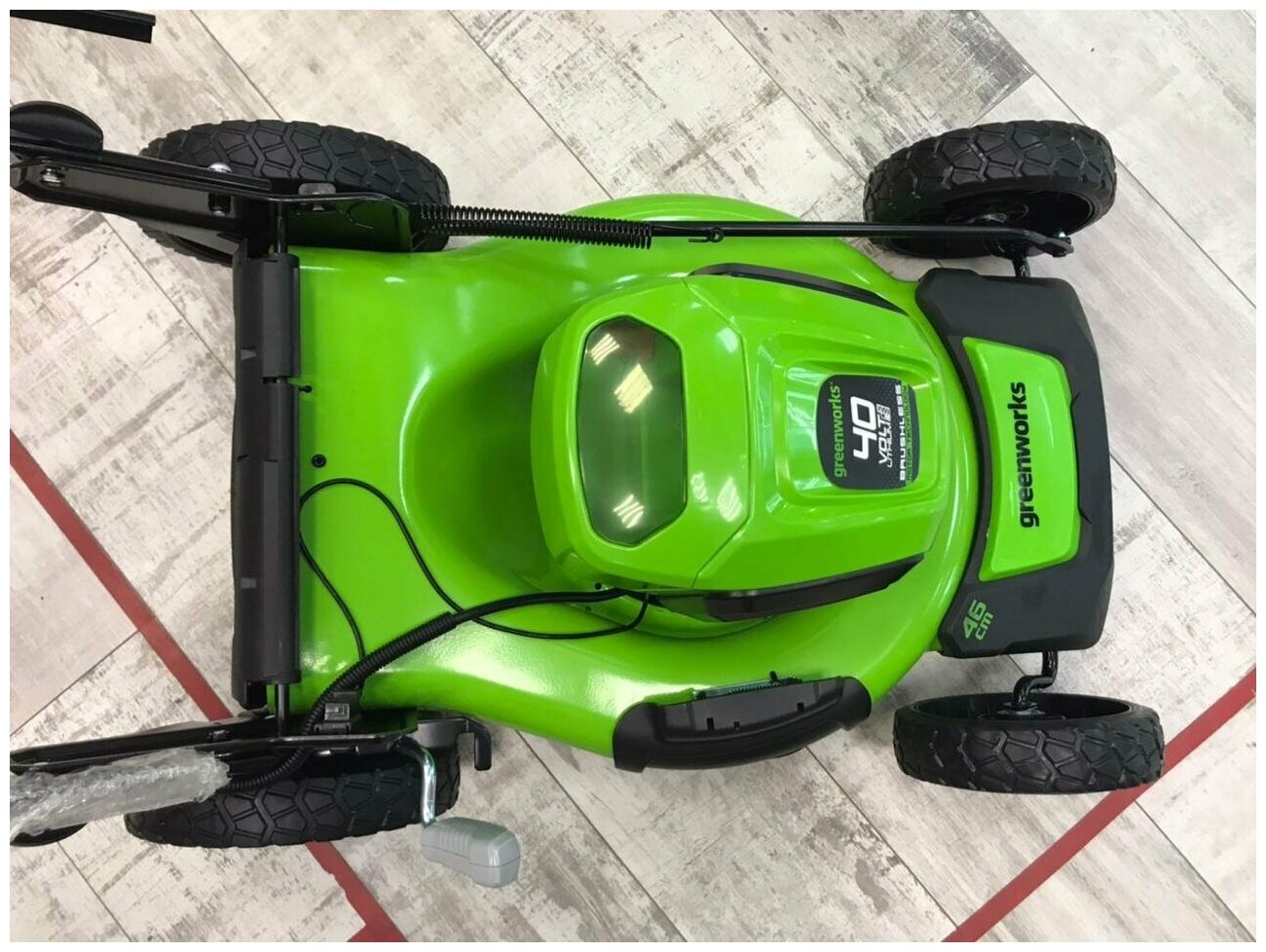 Газонокосилка аккумуляторная Greenworks GD40LM46HP, 40V, 46 см, бесщеточная, c 1хАКБ 4 А.ч и ЗУ - фотография № 14