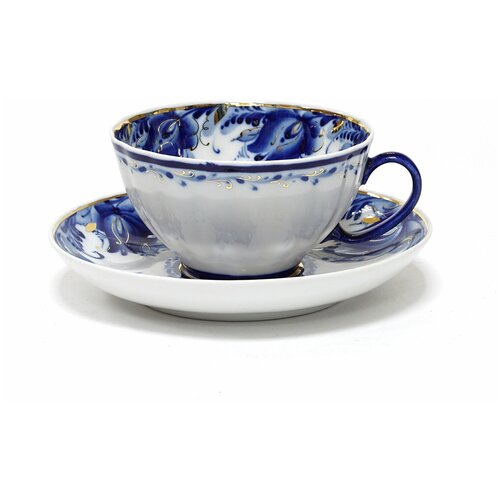 Чашка с блюдцем чайная. Гжельская Мануфактура. Форма Белый лебедь. Рисунок Голубые тюльпаны Золото. 275 мл
