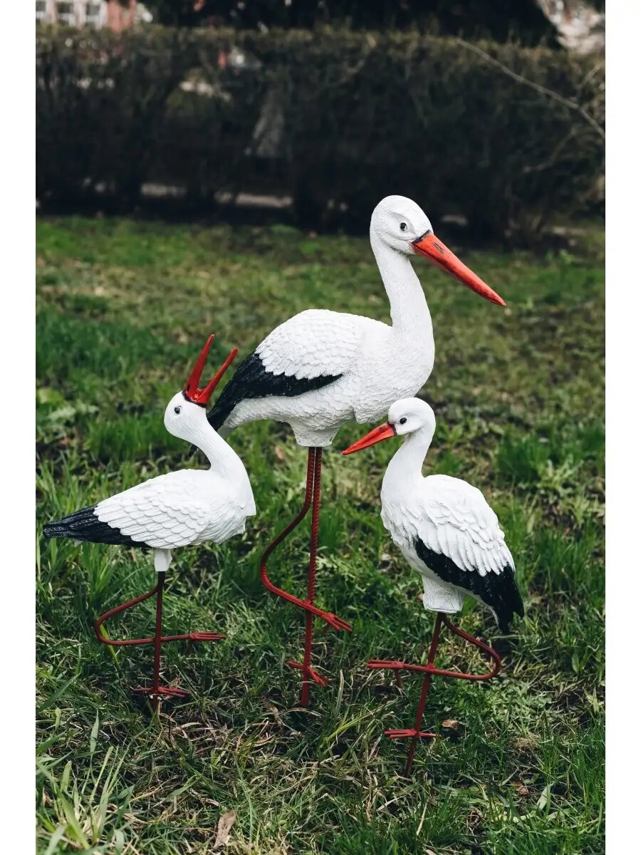 Фигурка садовая Аисты большие