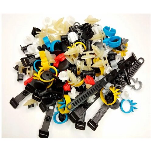 Набор пластиковых клипс и держателей для кузова ВАЗ 2110, 2111, 2112