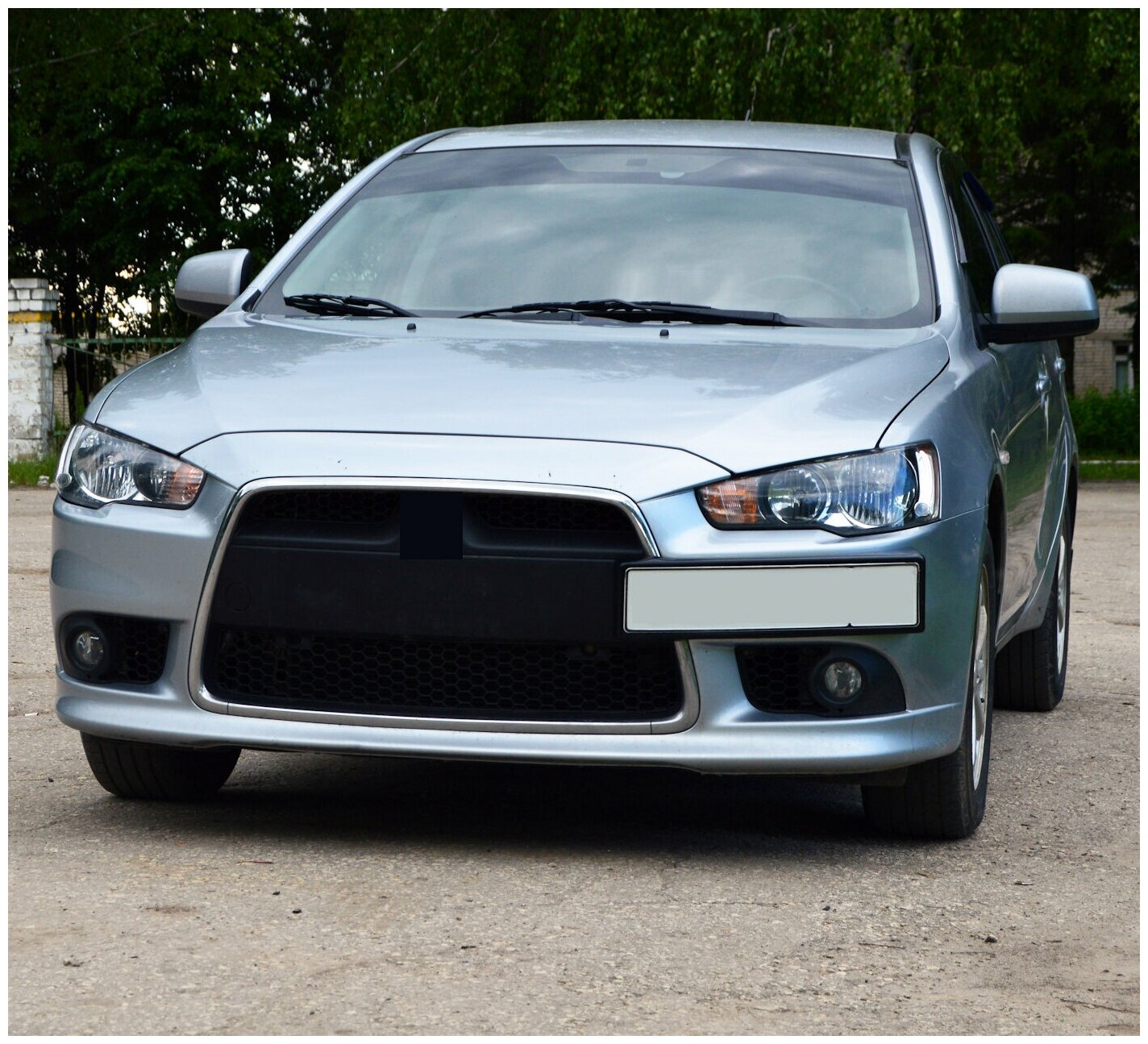 Подиум номера Mitsubishi Lancer 10 2011-2017 рестайлинг