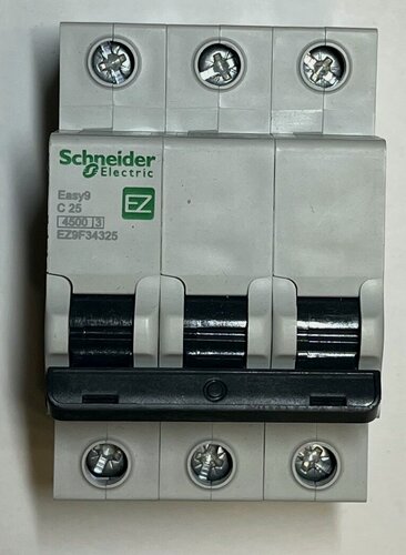 Изображение товара Автоматический выключатель Schneider Electric Easy9, 3-полюсный, 25А