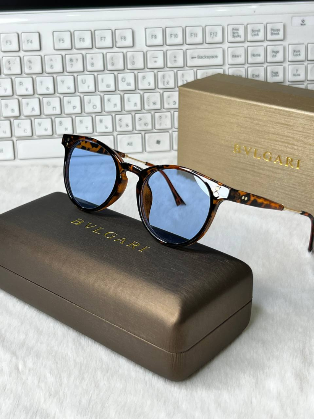 Солнцезащитные очки BVLGARI, голубой — фото 1