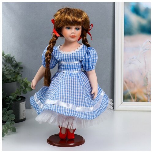 Кукла коллекционная керамика Мила в синем платье в мелкую клетку 40 см
