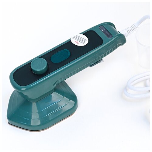 Мощный ручной дорожный портативный утюг мини-отпариватель для сухого и влажного глажения одежды зеленый 89900₽