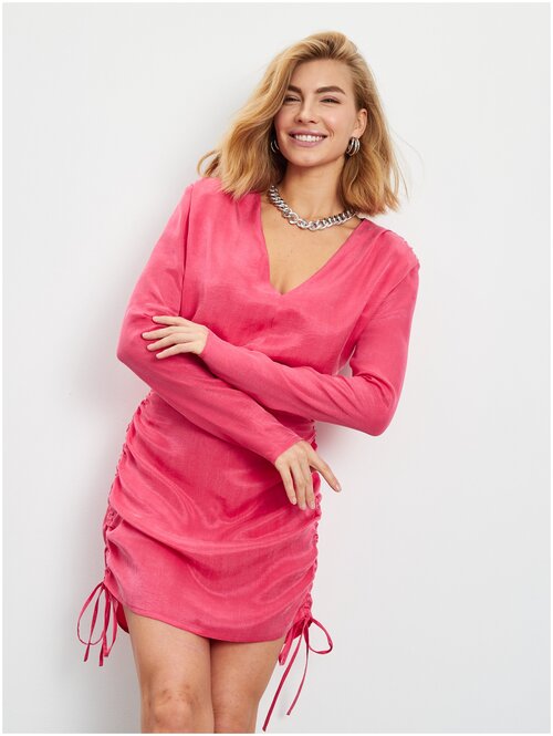 Платье розовое полуприлегающее мини с регулирующими завязками 100% вискозный шелк