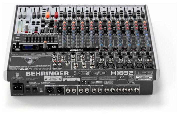 Микшерный пульт Behringer X1832USB