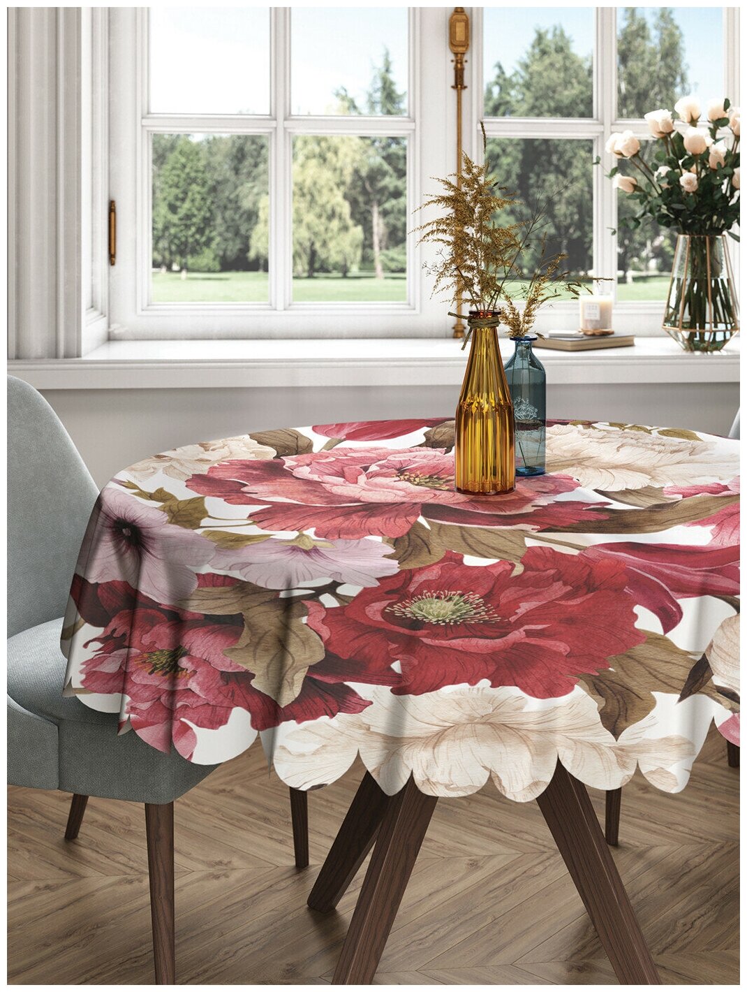 Круглая скатерть на кухонный и праздничный стол JoyArty "Спелые цветы" из сатена, диаметр 150 см