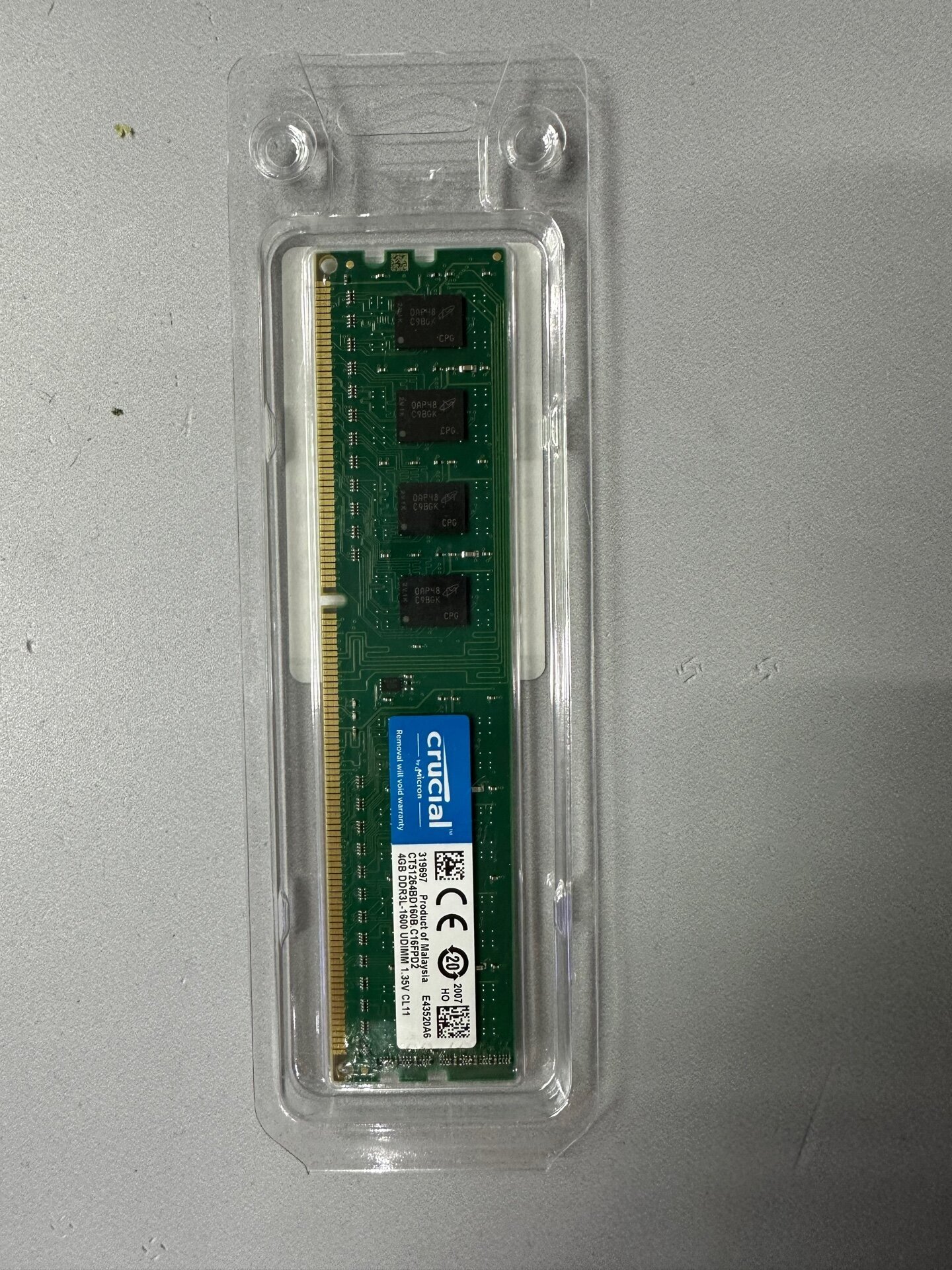 DIMM DDR3L, 4ГБ, Crucial CT51264BD160B(J) - фото №12