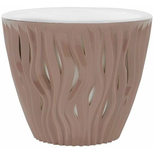 Кашпо для цветов пластиковое 4,5л d-21.5 см 