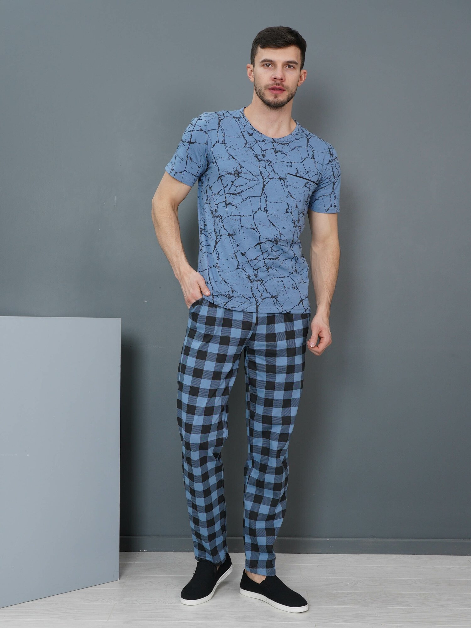 Костюм мужской домашний с брюками и футболкой LOVETEX.STORE, мрамор, размер 48 - фотография № 1