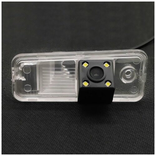 Камера заднего вида для Hyundai Creta 2014 Santa Fe 2 3 06-18 Разм89мм37мм 120000₽