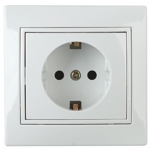 Intro Розетка СП Plano 2P+E Schuko 1-206-01 16А-250В с защ. шторками IP20 бел. Intro Б0029845