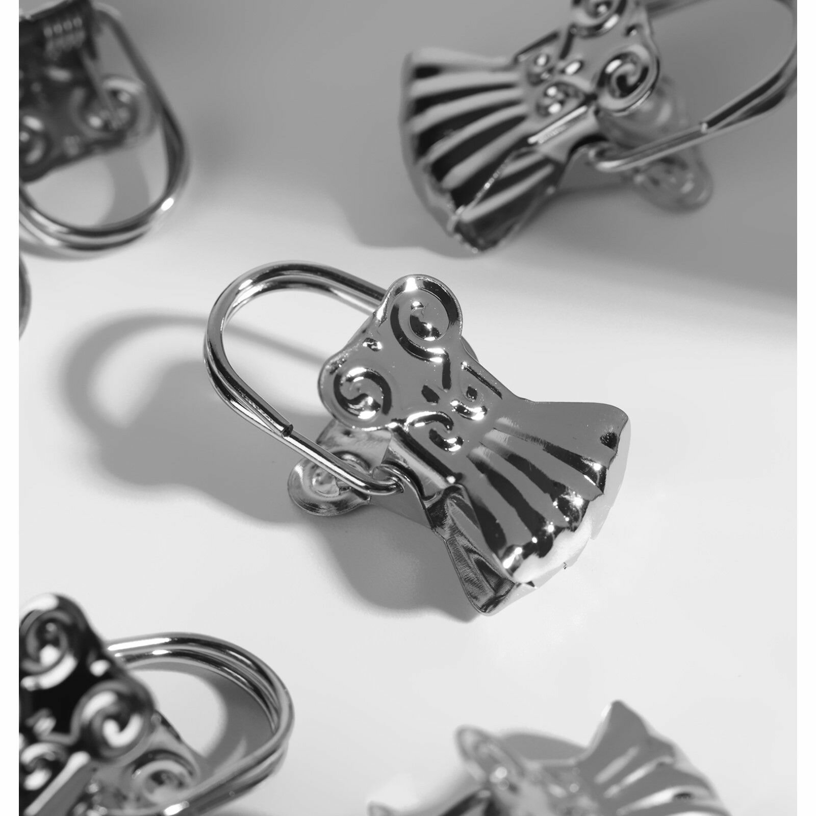 Зажим для штор Ракушка 30х15 мм 10 шт цвет серебряный