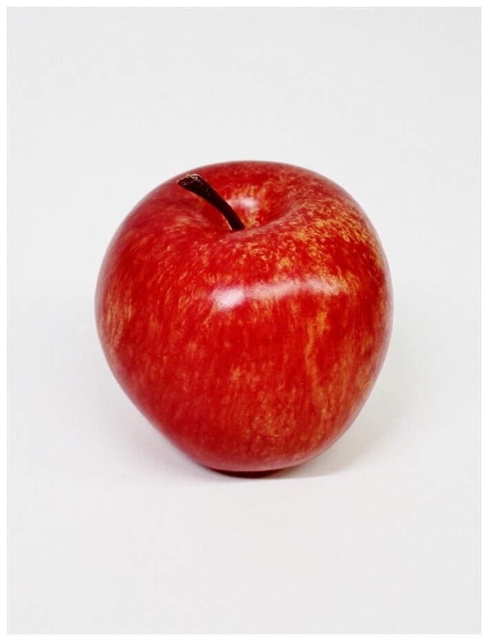 Яблоко искусственное красное 7,8 х 6,7 см