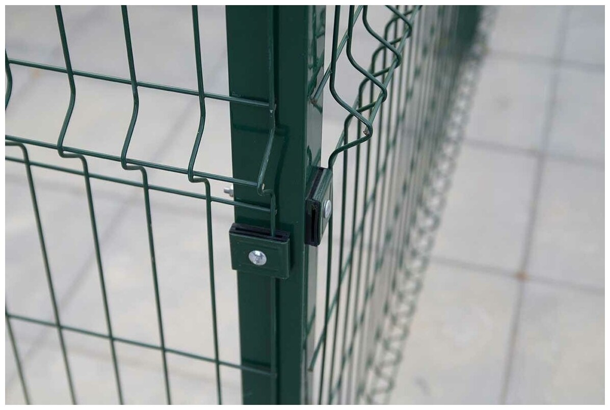 Антивандальное крепление для забора