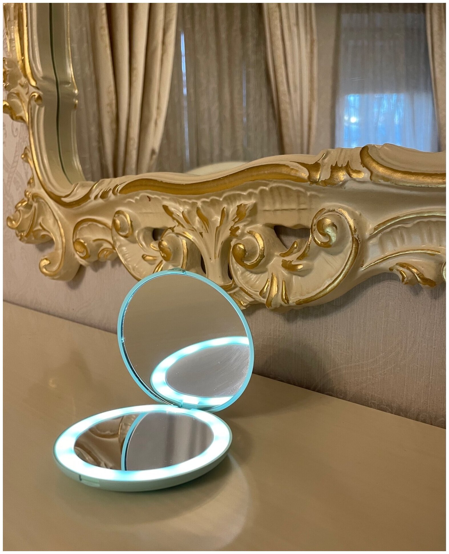 Зеркало косметическое с увеличением для макияжа складное карманное круглое с LED подсветкой LED Cosmetic Mirror