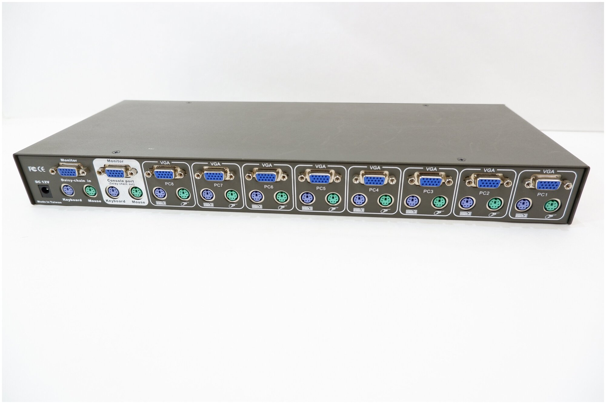 KVM Переключатель D-Link DKVM-8E