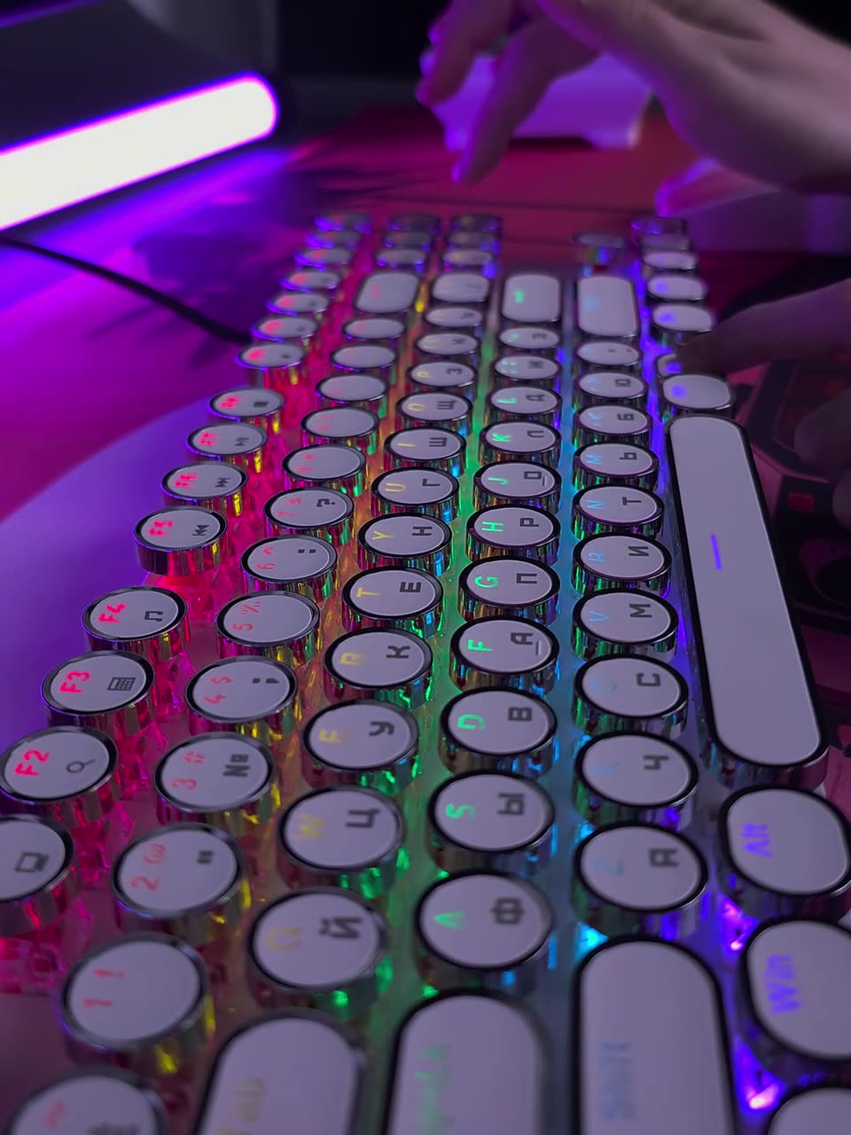 Механическая клавиатура с круглыми клавишами и RGB-подсветкой, белая, 87 клавиш — фото 1
