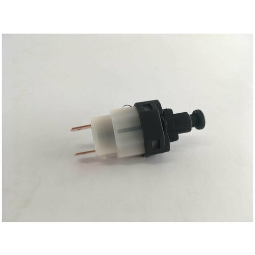 Выключатель стоп сигнала Daewoo Nexia /Espero / Nubira/ Lanos Дэу Нексия Эсперо Нубира Ланос 90196375