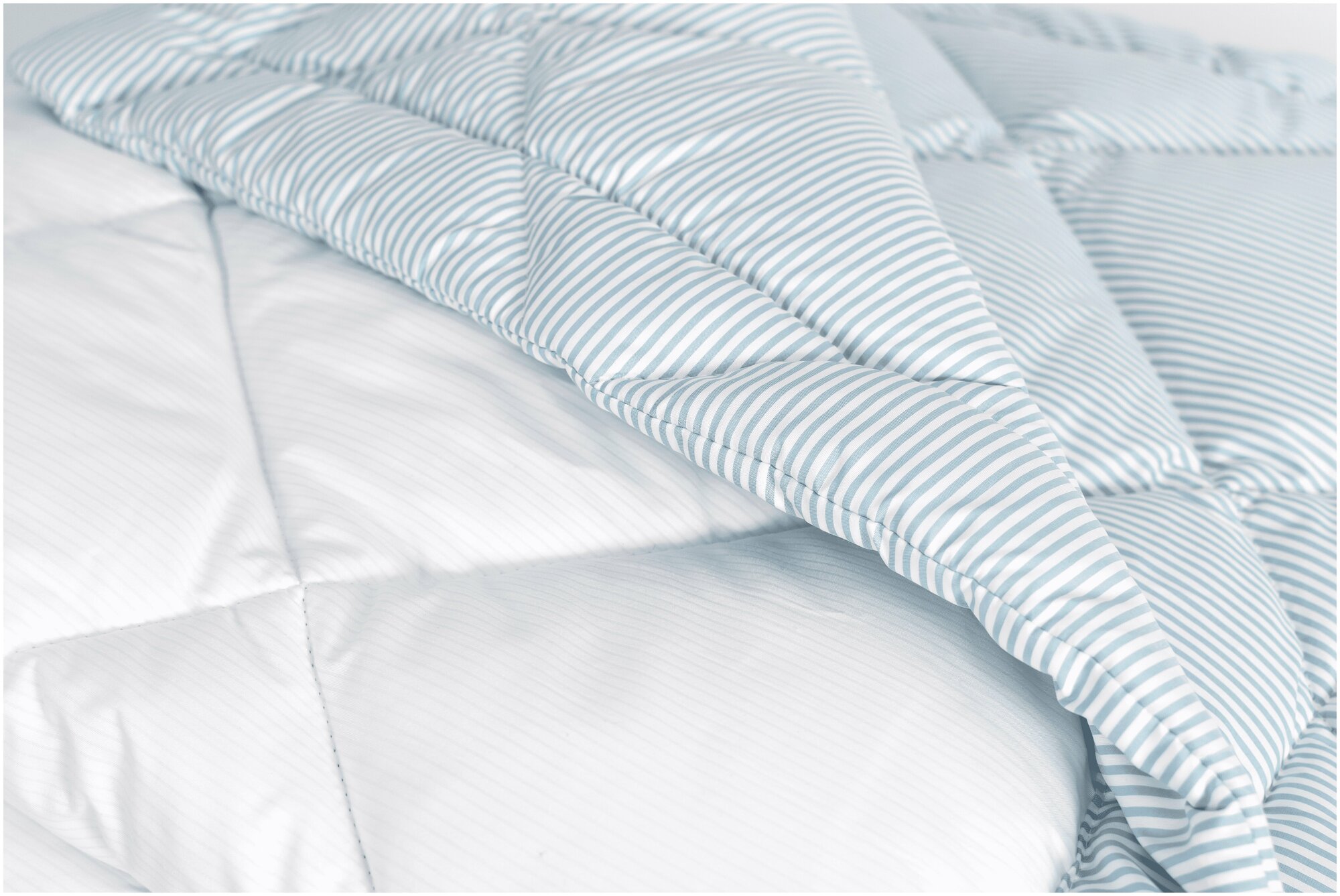 Одеяло голубое Стеганое 2 спальное 172х205 "Home Holidays" всесезонное мягкое воздушное/для сна, для дома , в подарок /Мягкий сон - фотография № 11