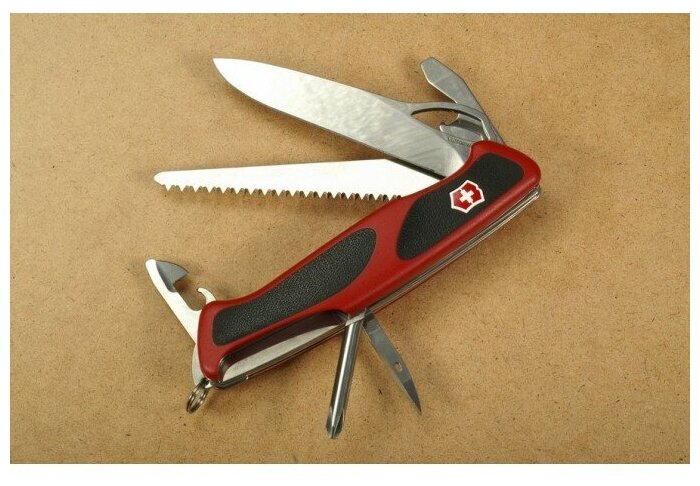 Нож перочинный Victorinox RangerGrip 78 (0.9663.MC) 130мм 12функций красный/черный карт.коробка - фото №4
