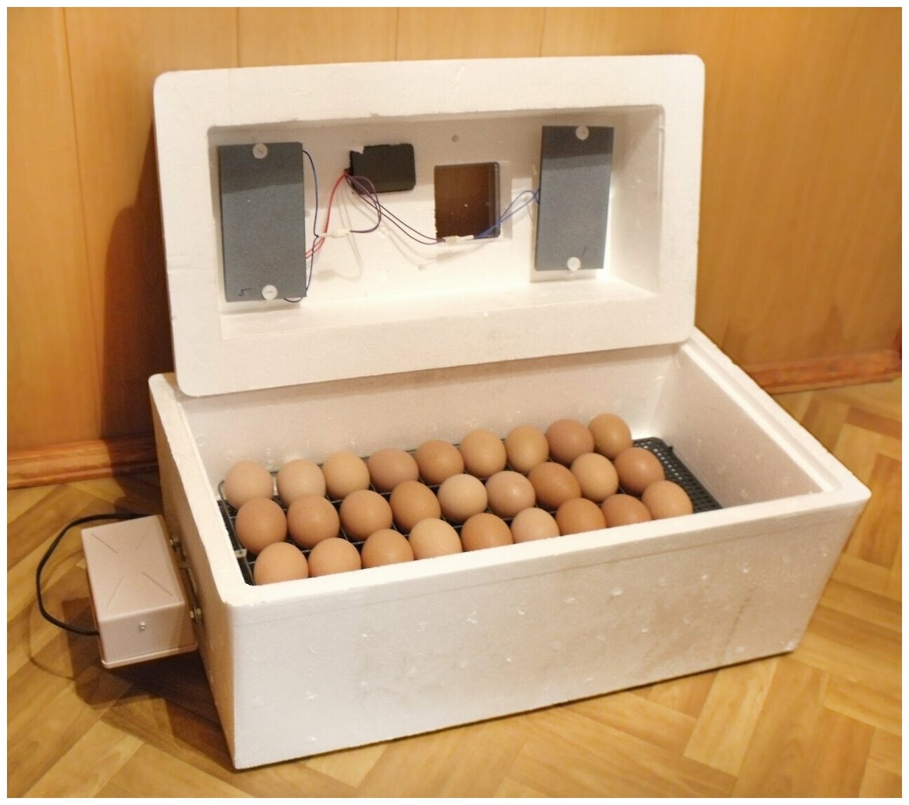 Нагреватель для инкубатора Несушка до 104 яиц 220 В - фотография № 2