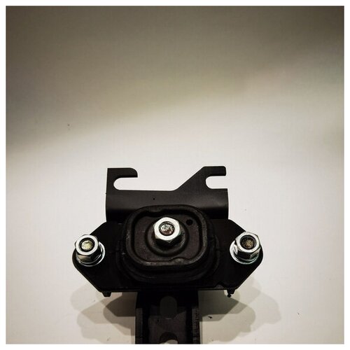 Усиленная левая опора кпп Lada vesta 8450006299