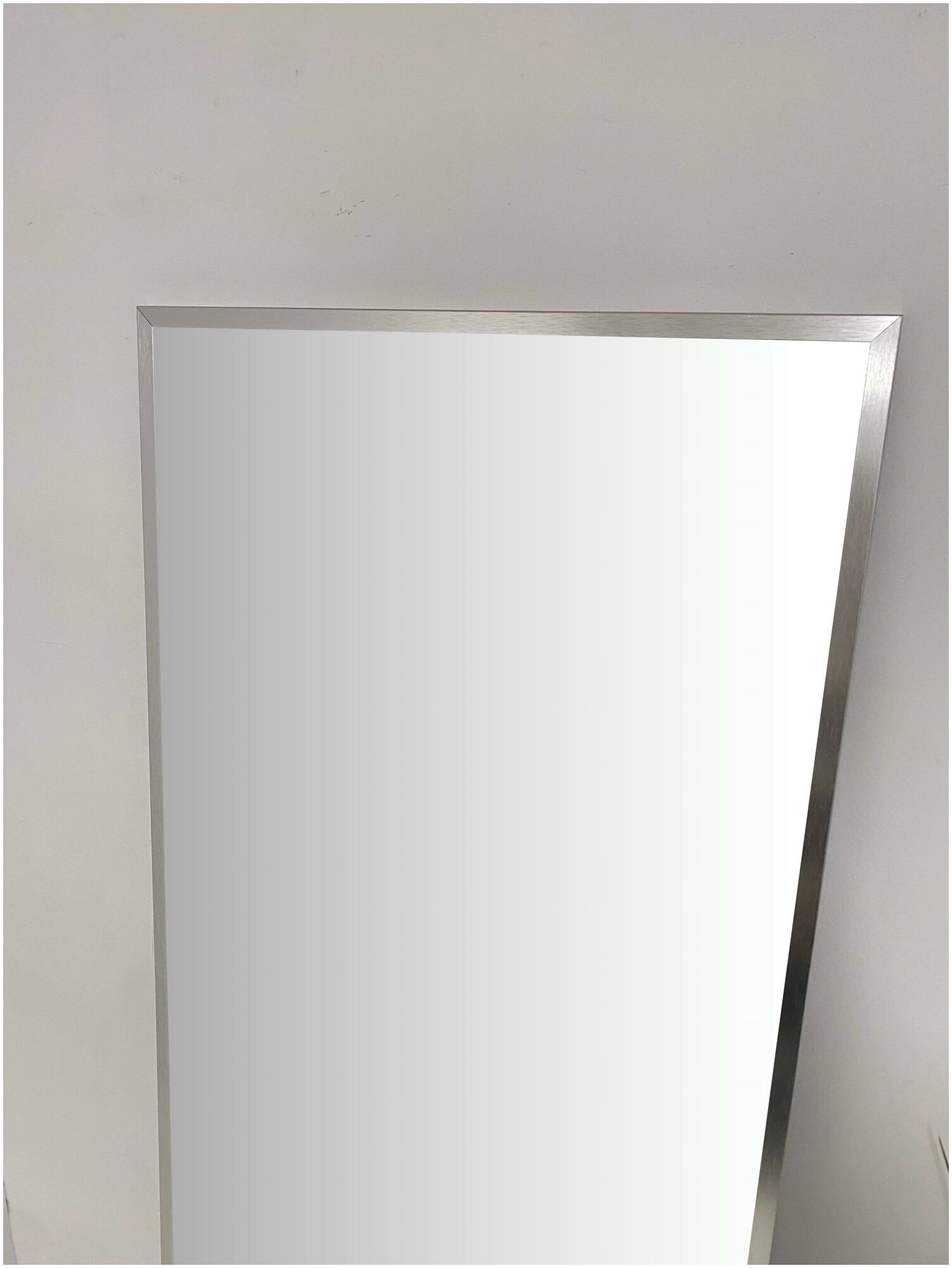 Интерьерное зеркало настенное 163/66 в алюминиевой раме цвет "Серебро" - фотография № 2